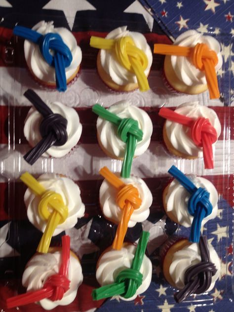 Taekwondo Cupcakes, Taekwondo Drills, Taekwondo Display, Karate Inspiration, Taekwondo Techniques, Martial Arts Party, Karate Cake, Taekwondo Quotes, Karate Birthday Party