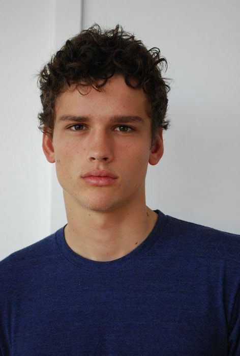 Simon Nessman Men Perm, Medium Curly Hairstyles, 6 Friends, Curly Hairstyles For Men, Simon Nessman, Male Faces, Men Haircut Curly Hair, Mens Hair Colour, Medium Curly