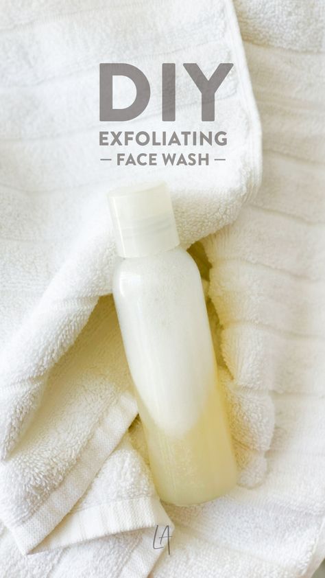 How to make DIY Exfoliating face wash - LAurenrdaniels - Exfoliate much? Clean Face Wash, Diy Face Wash, Exfoliating Face Wash, Natural Face Wash, Liquid Castile Soap, Exfoliating Face, Exfoliate Face, Natural Moisturizer, Natural Face