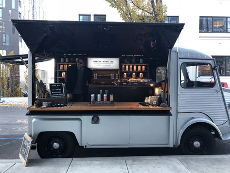 Small Coffee Truck, Cafe Truck, Food Vans, Coffee Shop Signs, Mobile Coffee Shop, Coffee Trailer, Coffee Van, Mobile Coffee, Food Van