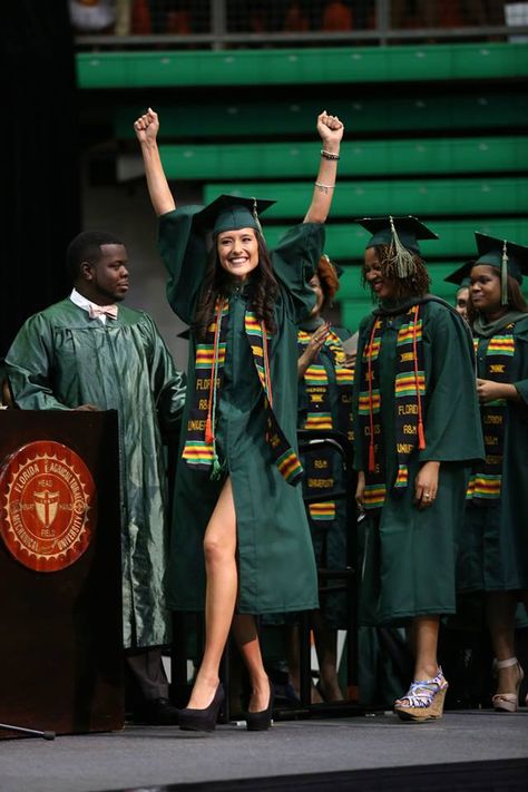 Yesss!! FAMU grad takes her walk on stage! Pan-African stoles for FAMU WERE PROVIDED BY Gradzone Apparel. Walking Across The Stage Graduation, Walking The Stage Graduation, Graduation Motivation, Graduation Stage, Grad Stoles, 2025 Prayer, 2025 Graduation, College Graduation Photos, Senior Photography Poses