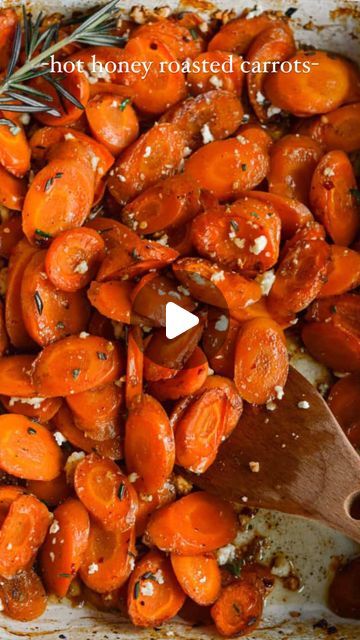 Nicole Addison, RD, MHSc on Instagram: "HOT HONEY ROASTED CARROTS ⬇️✨🥕 As a dietitian I LOVE finding new ways to make veggies 1. Taste better and 2. More exciting so these spicy hot honey carrots are the perfect recipe to convince any cooked carrot hater to fall in love with carrots 😍 They’re super easy to make, cooked to perfection and the perfect easy holiday (or anyday) side dish!! All you need is: • carrots • olive oil • balsamic vinegar • garlic • hot honey (I used @thehalifaxhoneycompany ) • salt & pepper • red pepper flakes COMMENT: RECIPE PLEASE to be sent the FULL printable recipe including all tips, tricks, nutrition info and substitutions or find it linked in my bio!! ⚠️ I do not authorize any of accounts to repost my content without permission from me! • • • #easy Hot Honey Carrots Oven, Hot Honey Roasted Carrots, Hot Honey Carrots, Healthy Easter Recipes, Honey Carrots, Gluten Free Oatmeal Cookies, Spicy Carrots, Honey Roasted Carrots, Pumpkin Oatmeal Cookies