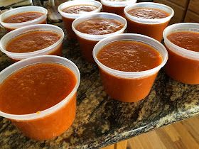 The Chester Ward: Best Ever Freezer Tomato Soup Freezer Tomato Soup, Canning Tomato Soup, Freezing Food Guide, Canning Soup Recipes, Freezer Soups, Canning Tomatoes Recipes, Homemade Tomato Soup Recipe, Fresh Tomato Soup, Fresh Tomato Recipes