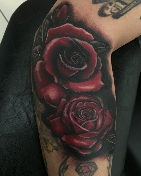 Red Rose Cover Up Tattoo, Arm Coverup Tattoo Men, Dark Red Rose Tattoo, Dark Tattoo Cover Up Ideas For Women, Arm Cover Up Tattoos, Dark Roses Tattoo, Black Flowers Tattoo, Cover Up Tattoos For Women, Tattooed Man