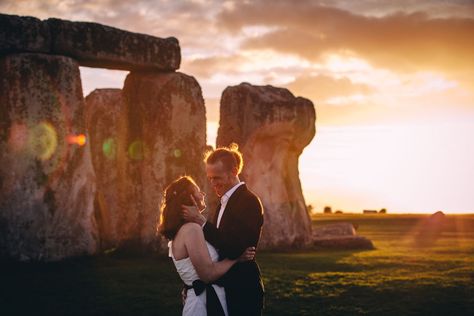 Stonehenge Wedding at Sunset: Shawna & Kevin Unique Wedding Locations, Wiltshire England, Offbeat Wedding, Amazing Wedding Photos, Stonehenge, Wedding Shots, Intimate Weddings, Engagement Photoshoot, Wedding Locations