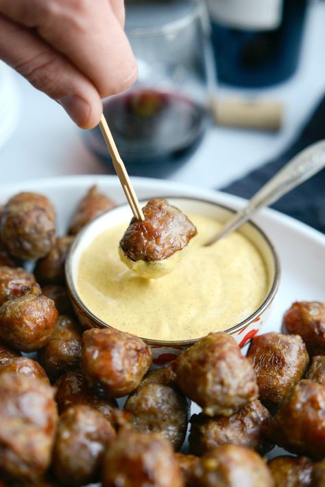 Chardonnay Italian Sausage Bites with Spicy Mustard Dip - Simply Scratch Italian Sausage Bites, Sausage Bites, Sausage Appetizers, Mustard Dip, Spicy Mustard, Italian Appetizers, Feed A Crowd, Appetizer Bites, Think Food