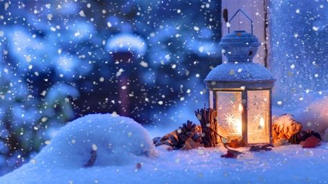 Free winter Mac Wallpapers, iMac Wallpapers, Retina MacBook Pro Wallpapers, MacBook Pro Wallpapers, MacBook Air Wallpapers Download Winter Facebook Covers, Christmas Cover Photo, 4k Ultra Hd Wallpapers, Lantern Wallpaper, Gif Disney, Fb Cover Photos, Zero Wallpaper, Christmas Cover, New Year Wallpaper