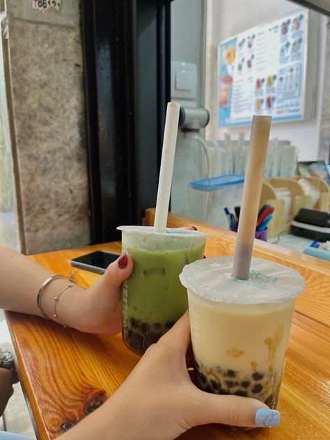 Boba Friends Aesthetic, Getting Boba With Friends, Boba Date Aesthetic, Bestie Dates Ideas, Friend Dates Aesthetic, Sister Dates, Bff Date, Bestie Dates, Bestie Activities