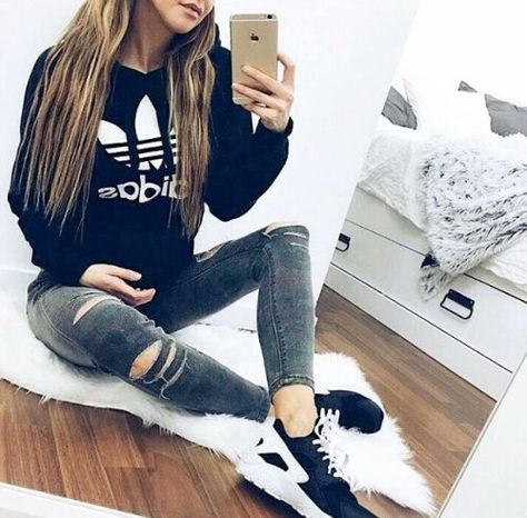 Adidas Dog Makeup, Look Adidas, Motivation Lifestyle, Insta Live, Pastel Outfit, Tumblr Outfits, Urban Wear, Outfit Goals, Mode Inspiration