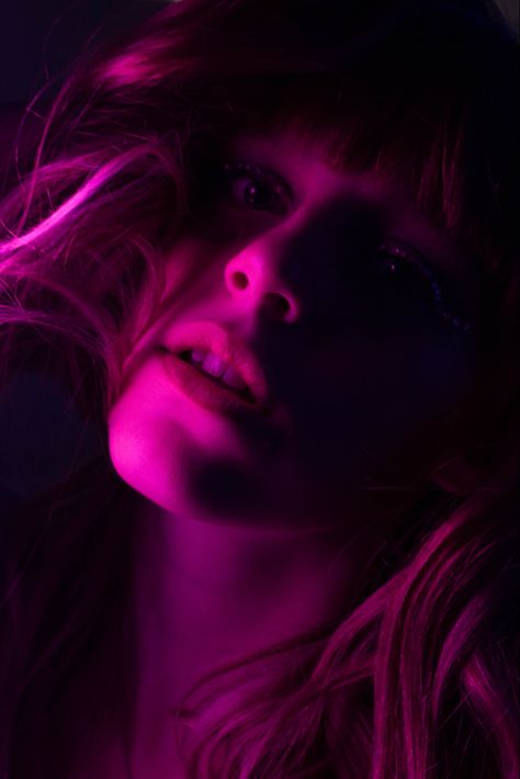 Pink Lighting Photography, Euphoria Inspired Photoshoot, Euphoria Photography, Neon Portrait, Neon Lights Photography, Pink Photoshoot, Neon Photoshoot, Neon Girl, Feather Photography