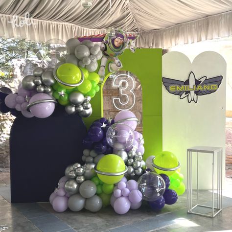 Buzz Lightyear Balloon Arch, Buzz Lightyear Backdrop, Buzz Lightyear Balloon Garland, Buzz Lightyear 3rd Birthday, Buzz Lightyear Party Decorations, Buzz Light Year Birthday Party, Lightyear Birthday Party, Buzz Birthday, Lightyear Party