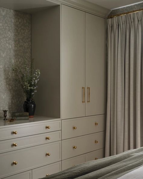 Bedroom Design With Wardrobe, Tiffany Leigh Design, Bedroom Built In Wardrobe, Built In Dresser, Closet Built Ins, Closet Remodel, Build A Closet, Wardrobe Design Bedroom, Reno Ideas