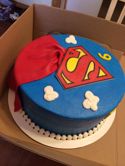 Superman Birthday Cake Superman Birthday Cake, Cake Superhero, Superman Cake, Superman Cakes, Superman Birthday, Cakes To Make, Superhero Birthday Cake, Cupcakes Decorados, Superhero Cake