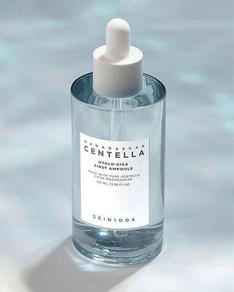 Introducing the latest must-have from Lakinza - the SKIN1004 Madagascar Centella Hyalu-Cica First Ampoule 100ml. This powerful ampoule is packed with skin-loving ingredients to nourish and revitalize your skin for a radiant glow. $26.96 Hit the link in our bio to shop now! 🛍️ #Koreanskincare #Koreanskincareproducts #Koreanmakeup #koreanskincareroutine #Lakinza #SKIN1004 #Centella #HyaluCica #Ampoule #Skincare Ampoule Skincare, Skincare Steps, Madagascar Centella, Oil Based Cleanser, Skincare Blogger, Korean Skincare Routine, Oil Skin Care, Skin Care Steps, Skin Food