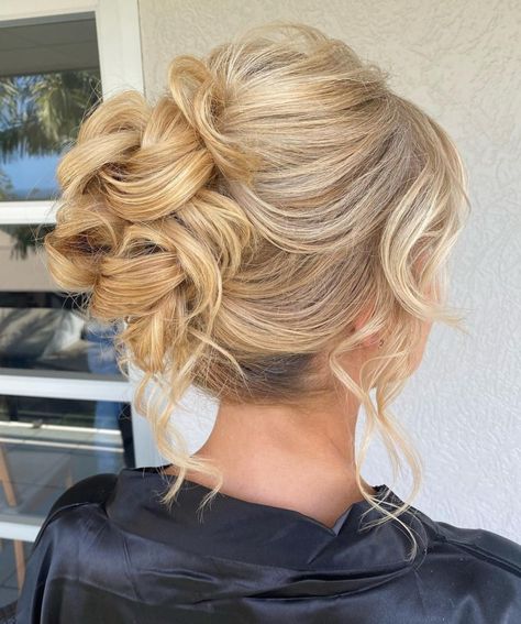 Mother Of Bride Hairstyles Medium Length Over 50, Fine Hair Updo Wedding, Mother Of The Bride Hair Updo, Bride Updo Hairstyles, Mother Of The Bride Updos, Mob Hair, Mother Of The Bride Hairdos, Mother Of The Bride Hairstyles, Bride Hairstyles Updo