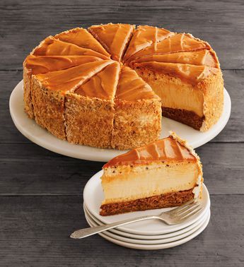 Carmel Cheesecake, Caramel Cheesecake Recipes, Pear And Almond Cake, Recipe Cheesecake, Dessert Parfait, Salted Caramel Cheesecake, The Cheesecake Factory, Oil Cake, Caramel Cheesecake