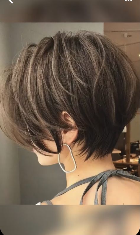 Short Blonde Haircuts, Gray Hair Cuts, Short Bob Haircuts, Short Hair Haircuts, Blonde Pixie, Short Hair With Layers, Trendy Short Hair Styles, Pixie Hairstyles, Short Hair Cuts For Women