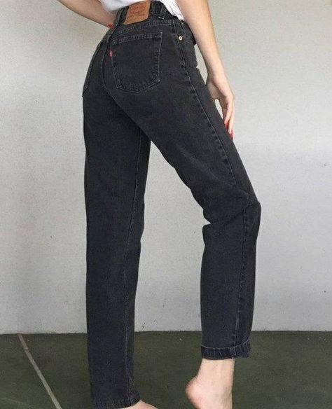 9327969053c0068dd9e07c529866b94ddesc39240114ri Black Levi Jeans, Faded Black Jeans, Mom Jeans Outfit, Black Mom Jeans, Jeans Outfit Women, Black Jeans Outfit, Black Jeans Women, Black Denim Jeans, Tapered Jeans