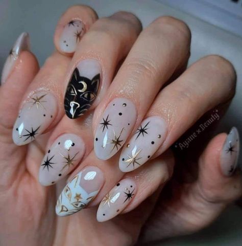 Ongles Goth, Cat Nail Art, Witch Nails, Unghie Nail Art, Witchy Nails, Nail Art For Beginners, Goth Nails, Cat Nails, Manicure Y Pedicure