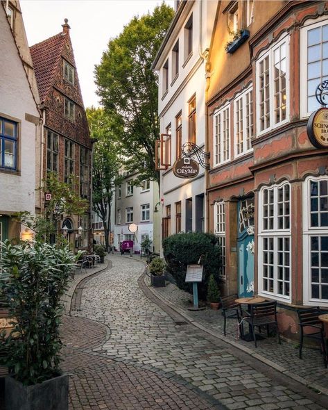 European Town, Town Aesthetic, Bremen Germany, Street House, Dream City, Traditional Architecture, Intp, Intj, City Aesthetic