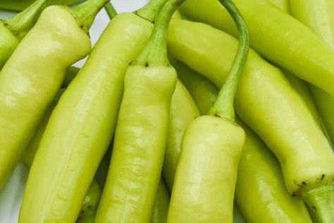 Can You Freeze Banana Peppers, How To Freeze Banana Peppers, Freezing Banana Peppers, Freeze Banana Peppers, Pepper Cabbage Recipe, Fried Banana Peppers, Storing Veggies, Freeze Vegetables, Peppers Garden