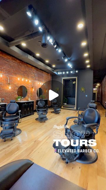 @thebarberville on Instagram: "🎥💈🎬Welcome to @elevatedbarbercompany 🗣️ “Let’s see what they have to offer!!” Watch other official shop tour videos on our page @thebarberville 📍 Jeffersonville, IN Owner: @ashley_richmer" High End Barbershop, Mini Salon Ideas Luxury, Luxury Barbershop Interior Design, Salon Shampoo Area Ideas, Mini Salon Ideas, Barber Shop Design, Barber Shop Pictures, Modern Barber Shop, Barbershop Design Interior