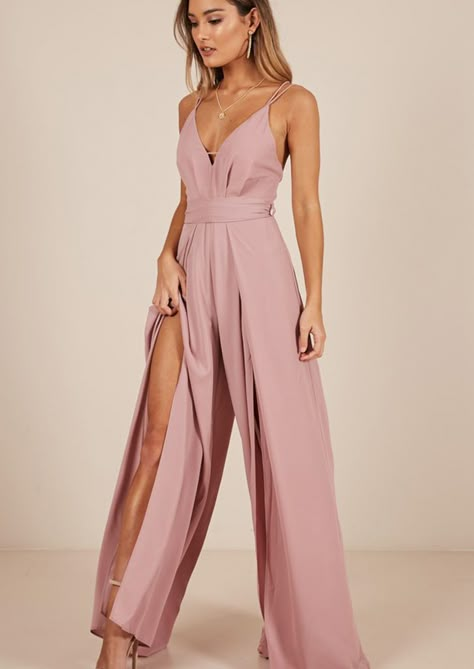 elegante-combinaison-rose Blush Jumpsuit, The Way I Am, Jumpsuit Dressy, Jumpsuit Outfit, Jumpsuits And Romper, Cocktail Party Dress, Guest Outfit, A-line Wedding Dress, Outfit Casual