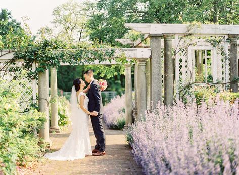 Brooklyn Botanical Garden Wedding, Garden Wedding Photos, Garden Engagement Photos, Garden Wedding Ideas, Ceremony Arrangement, Brooklyn Botanical Garden, Botanical Garden Wedding, English Garden Wedding, Manhattan Wedding