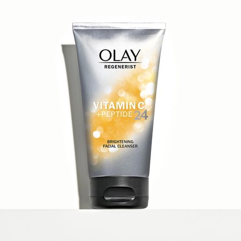 Vitamin C + Peptide 24 Brightening Face Wash Olay Vitamin C, Brightening Eye Cream, Minimize Wrinkles, Skin Care Quiz, Dark Spots On Skin, Olay Regenerist, Exfoliating Cleanser, Facial Exfoliator, Skin Prep