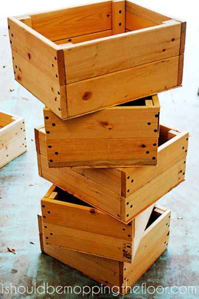 Canape Ideas, Ag Classroom, Wooden Shipping Crates, Diy Crate, Crate Ideas, Crate Diy, Shipping Crates, Crate Furniture, Into The Wood