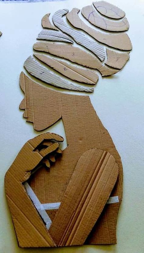 Cardboard Sculpture Ideas, Cardboard Art Sculpture, African Art Projects, African Women Art, Cardboard Box Crafts, African Crafts, Afrique Art, Cardboard Sculpture, Cardboard Art