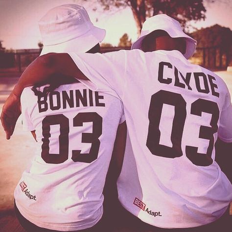 fashion_black_and_white's photo on Instagram Bonnie And Clyde Shirts, Bonnie And Clyde, Couple Tees, Bonnie Clyde, Bonnie N Clyde, Matching Couple Shirts, Valentine T Shirts, Boyfriend Goals, Jolie Photo