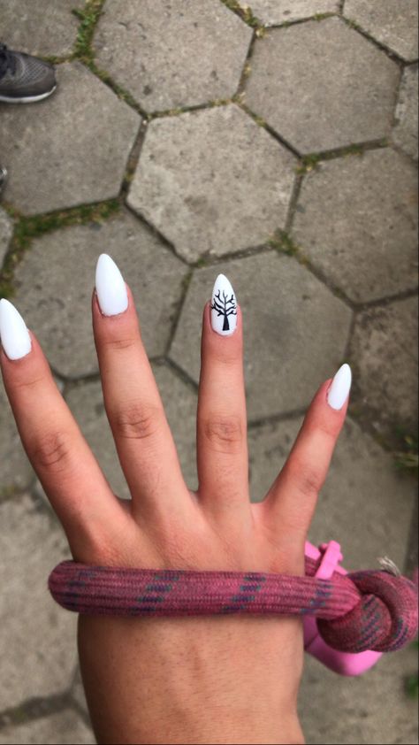 Juice Wrld Nails Acrylic, Xxxtentacion Nails, Juice Wrld Nails, White Nail Art Designs, Alt Nails, Nailart Aesthetic, Long White Nails, Artist Nails, Beetles Gel Polish