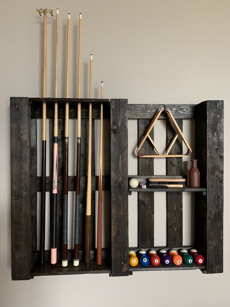 Pool Stick Holder Diy, Pool Stick Holder Ideas Wall Racks, Diy Pool Cue Holder, Billard Room Ideas, Pool Table Diy, Poker Room Ideas, Witch Home Aesthetic, Pool Stick Holder, Billards Room