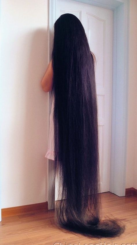 Addicted To Long Hair Long Hair Models, Extremely Long Hair, Rapunzel Hair, Long Hair Pictures, Really Long Hair, Super Long Hair, Long Black Hair, Very Long Hair, Long Hair Girl