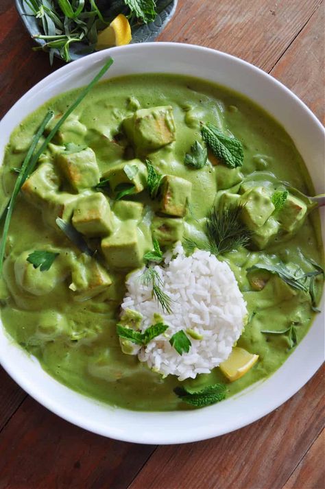 Saucy Vegan Green Goddess Tofu - Rabbit and Wolves Green Goddess Sauce, Vegan Green Goddess, Rabbit And Wolves, Veggie Recipe, Crispy Tofu, Vegan Comfort Food, Green Goddess, Tofu Recipes, Vegan Eating