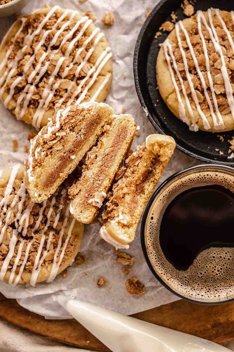 These coffee cake cookies are stuffed with a cinnamon brown sugar filling, topped with buttery brown sugar streusel, and drizzled with vanilla glaze. They're ultra chewy, with a slightly crispy crumb, and are the perfect bakery-style cookie to have with coffee, tea, or a glass of milk. Winter Biscuits, Apple Streusel Coffee Cake, Cinnamon Apple Crumble, Coffee Cake Cookies, Winter Cookies, Apple Streusel, Winter Baking, Cinnamon Coffee Cake, Peanut Butter Marshmallow