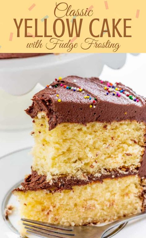 Yellow Cake With Chocolate Frosting, Homemade Yellow Cake, Yellow Cake Mix Recipes, Homemade Cake Mixes, Creamy Fudge, Yellow Cupcakes, Yellow Cake Recipe, Chocolate Frosting Recipes, Chocolate Fudge Frosting