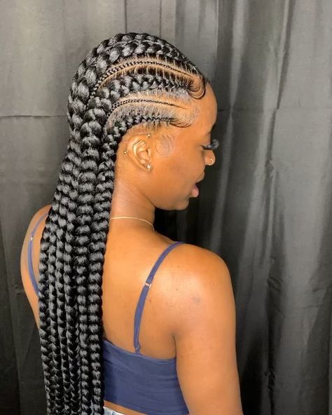 Ja’Carvis on Instagram: “🥵” Lemonade Braids Hairstyles, Cornrows Braids For Black Women, Feed In Braids Hairstyles, Goddess Braids Hairstyles, African Hair Braiding Styles, Box Braids Hairstyles For Black Women, Braids Hairstyles Pictures, Braided Cornrow Hairstyles, Feed In Braid