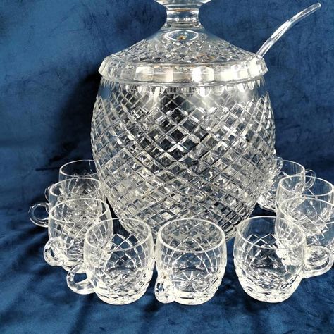 Large crystal punch bowl with ladle and ten cups. https://www.etsy.com/au/listing/1741897171/large-crystal-punch-bowl-ladle-and-ten Glass Dinnerware, Large Crystal, Large Crystals, Punch Bowl, Christmas Ideas, Dinnerware, Bowl, Crystals, Glass