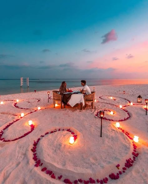 Dream Proposal, Proposal Pictures, Dream Dates, Beach Proposal, Romantic Date Night Ideas, Romantic Surprise, Deepak Chopra, Couple Travel, Romantic Beach