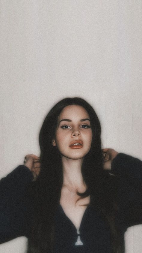 Lana Del Rey Pictures, Lana Del Rey Wallpaper, Lana Del Rey Art, Lana Del Rey Love, Lana Rey, Wallpaper Hp, Icons Girls, Lana Del Ray, Pure Beauty