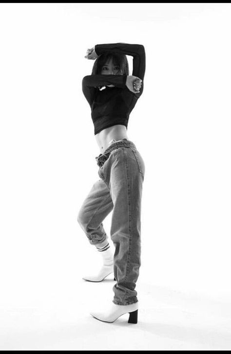 Hip Hop Dance Photography, Street Dance Photography, Hiphop Photoshoot, Modern Dance Poses, Jazz Dance Poses, Hip Hop Dance Poses, Modern Dance Photography, Hip Hop Photoshoot, Hiphop Dancer