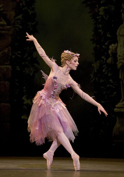 Sarah Lamb as The Summer Fairy - Cinderella - Royal Ballet Ballet Outfit Performance, Ballet Performance Outfit, Sarah Lamb, Dancer Outfit, Gaun Abad Pertengahan, Ballet Aesthetic, The Royal Ballet, Ballet Russe, Ballet Pictures