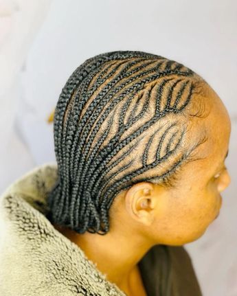 Let your hair walk into a room before you do😍❤️🔥  Freehand pattern Happy client  Cornrows are life !! #hairiseverything #letyourhairdothetalking #hairisbae #obsessedwithneatness #lookgoodfeelconfident #buttrflybraids #PolokwaneHairstylist #neatcornrows #longhair #longcornrows #kiddieshairstyles  Book your appointment now. Don’t miss out.  0782481424 for bookings Long Cornrows, Ugly Hair, Cornrows Natural Hair, Full Face Makeup Tutorial, Short Shaved Hairstyles, Cornrows Styles, Braided Cornrow Hairstyles, Natural Hair Updo, Cornrow Hairstyles