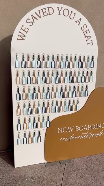 Map Wedding Seating Chart, Boarding Pass Seating Chart, Wedding Seating Chart Luggage Tags, Seating Chart Favor Ideas, Seating Charge Wedding, Luggage Tag Seating Chart Wedding, Travel Seating Chart, Guest Seating Chart Ideas, Unique Seating Charts