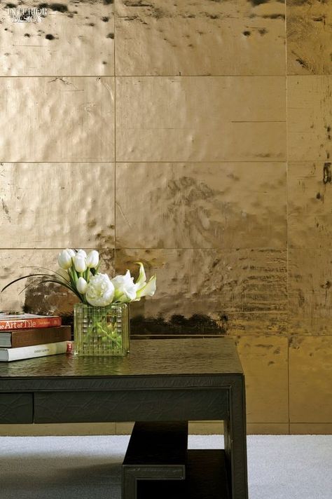 Modern Wall Texture, Texture Interior Design, Wall Texture Design, Luxurious Room, Gold Interior, Wall Finishes, Metal Buildings, Gold Walls, Wall Treatments