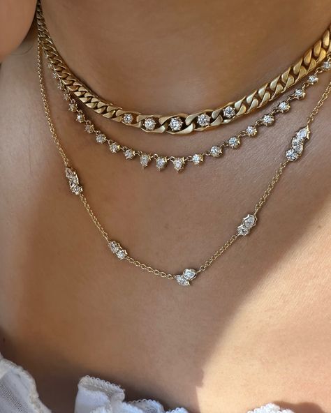 Layer Gold Necklaces, Bridal Diamond Necklace Design, Necklace Styling, Neck Stack, Bridal Diamond Necklace, Jewellery Photography Inspiration, Right Or Wrong, Diamond Necklace Designs, Bridal Jewelry Collection