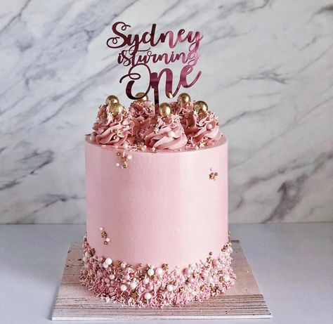 Pink And Gold Cake, Pink Gold Cake, Princess Theme Cake, Summer Birthday Cake, Castle Birthday Cakes, Modern Birthday Cakes, Small Birthday Cakes, Gold Birthday Cake, 21st Birthday Cakes