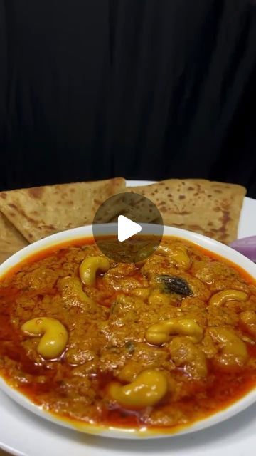 Kaju Paneer Masala Recipe, Kaju Paneer Recipe, Cashew Gravy Recipe, Paneer Masala Recipe, Kasuri Methi, Green Cardamom, White Gravy, Paneer Recipe, Fenugreek Leaves